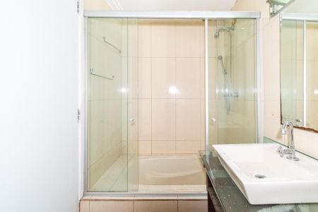 Apartamento à venda com 79m², 2 quartos e 1 vaga Apartamento à venda com 79m², 2 quartos e 1 vagaBanheiro Social