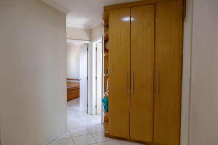 Apartamento à venda com 94m², 3 quartos e 3 vagasQuarto 2