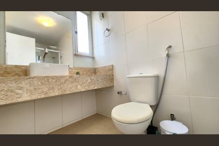 Apartamento para alugar com 108m², 3 quartos e 1 vagaBanheiro da Suíte 