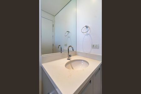 Apartamento à venda com 141m², 2 quartos e 4 vagasBanheiro da Suíte 1