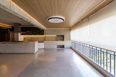 Apartamento à venda com 141m², 2 quartos e 4 vagasVaranda