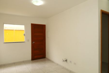 Sala de apartamento para alugar com 2 quartos, 40m² em Itaquera, São Paulo