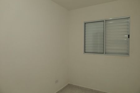 Quarto 2 de apartamento para alugar com 2 quartos, 40m² em Itaquera, São Paulo