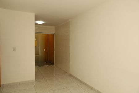 Sala de apartamento para alugar com 2 quartos, 40m² em Itaquera, São Paulo