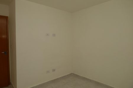 Quarto 1 de apartamento para alugar com 2 quartos, 40m² em Itaquera, São Paulo