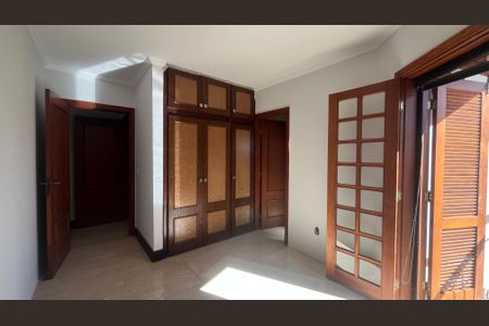 Casa de condomínio à venda com 800m², 5 quartos e 4 vagas Casa de condomínio à venda com 800m², 5 quartos e 4 vagasSuíte 2