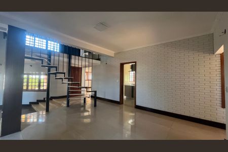 Casa de condomínio à venda com 800m², 5 quartos e 4 vagas Casa de condomínio à venda com 800m², 5 quartos e 4 vagasSala