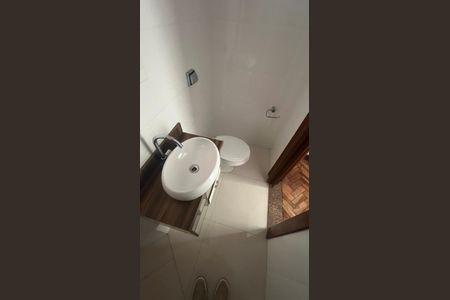 Casa de condomínio à venda com 800m², 5 quartos e 4 vagas Casa de condomínio à venda com 800m², 5 quartos e 4 vagasBanheiro de Serviço