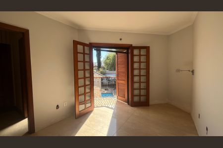 Casa de condomínio à venda com 800m², 5 quartos e 4 vagas Casa de condomínio à venda com 800m², 5 quartos e 4 vagasSuíte 2