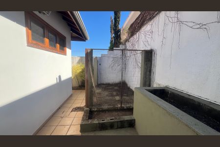 Casa de condomínio à venda com 800m², 5 quartos e 4 vagas Casa de condomínio à venda com 800m², 5 quartos e 4 vagasQuintal