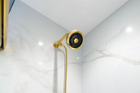 Apartamento à venda com 69m², 2 quartos e 1 vagaBanheiro Social