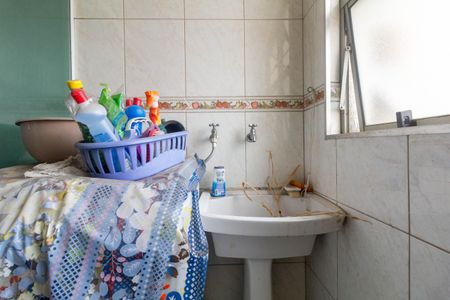 Apartamento à venda com 64m², 3 quartos e 1 vagaÁrea de Serviço