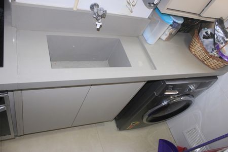 Apartamento à venda com 86m², 2 quartos e 1 vagaÁrea de serviço