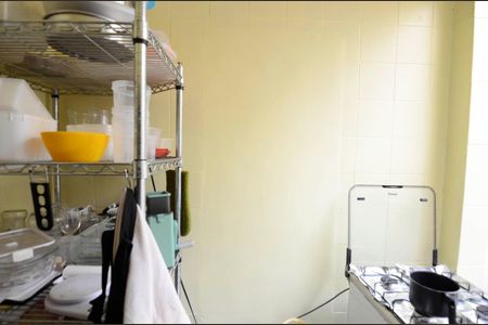 Casa à venda com 70m², 2 quartos e sem vaga Casa à venda com 70m², 2 quartos e sem vagaCozinha