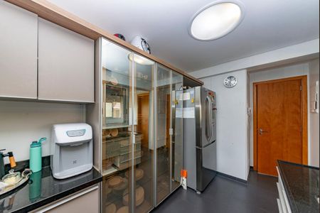 Apartamento à venda com 141m², 4 quartos e 2 vagasCozinha