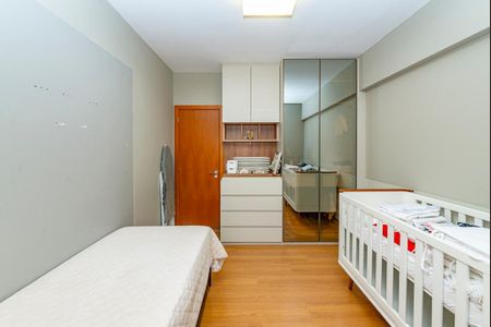 Apartamento à venda com 141m², 4 quartos e 2 vagasQuarto 1