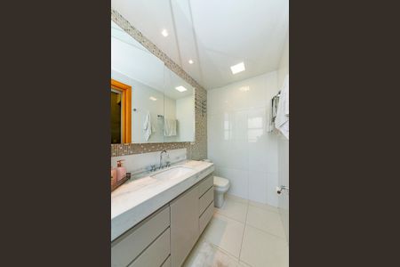 Apartamento à venda com 141m², 4 quartos e 2 vagasBanheiro da Suíte