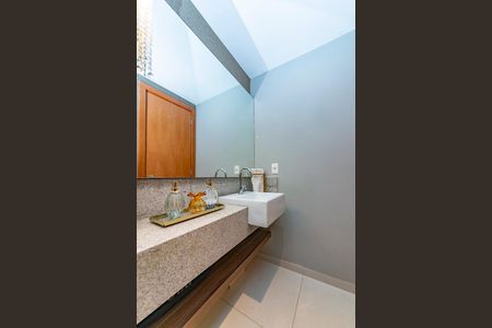 Apartamento à venda com 141m², 4 quartos e 2 vagasLavabo