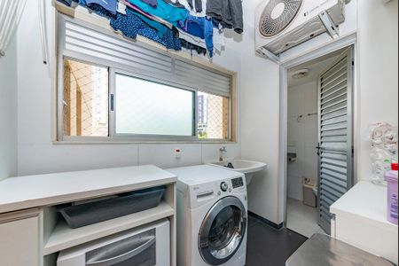 Apartamento à venda com 141m², 4 quartos e 2 vagasÁrea de Serviço