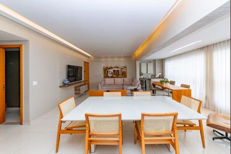 Apartamento à venda com 141m², 4 quartos e 2 vagasSala