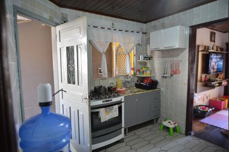 Casa à venda com 230m², 2 quartos e 2 vagasCozinha