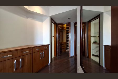 Apartamento para alugar com 200m², 4 quartos e 3 vagasSuíte 1