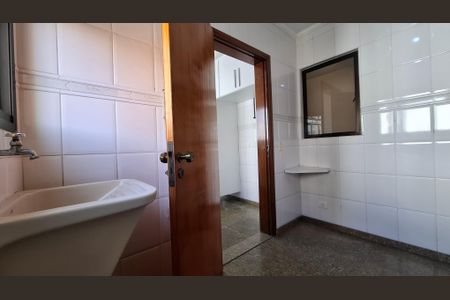Apartamento para alugar com 200m², 4 quartos e 3 vagasÁrea de Serviço
