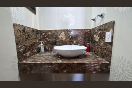 Apartamento para alugar com 200m², 4 quartos e 3 vagasLavabo