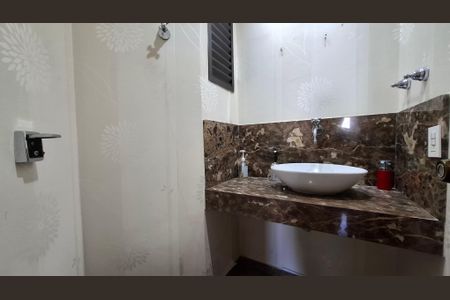 Apartamento para alugar com 200m², 4 quartos e 3 vagasLavabo