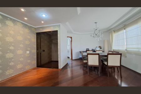 Apartamento para alugar com 200m², 4 quartos e 3 vagasSala