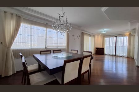 Apartamento para alugar com 200m², 4 quartos e 3 vagasSala