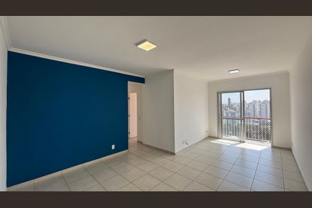 Sala  de apartamento para alugar com 3 quartos, 77m² em Vila Sao Pedro, Santo André