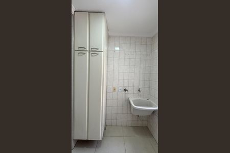 Apartamento para alugar com 77m², 3 quartos e 1 vagaÁrea de Serviço