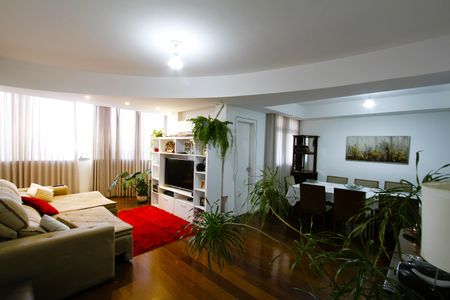 Apartamento à venda com 145m², 4 quartos e 3 vagasSala