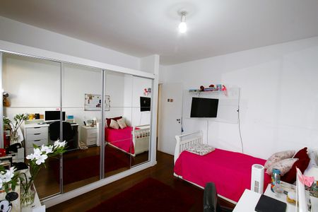 Apartamento à venda com 145m², 4 quartos e 3 vagasQuarto 3