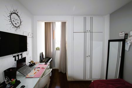 Apartamento à venda com 145m², 4 quartos e 3 vagasQuarto 1