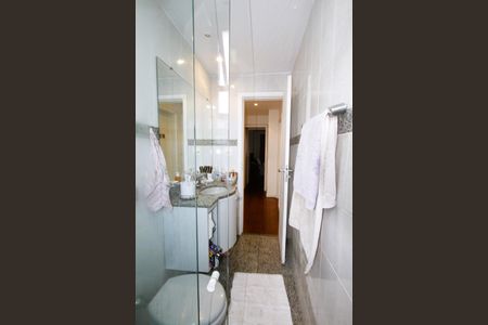 Apartamento à venda com 145m², 4 quartos e 3 vagasBanheiro Social