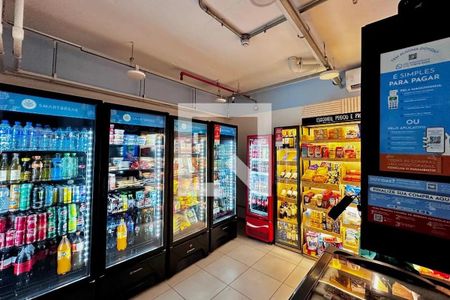 Apartamento à venda com 197m², 3 quartos e 3 vagas Apartamento à venda com 197m², 3 quartos e 3 vagasÁrea Comum