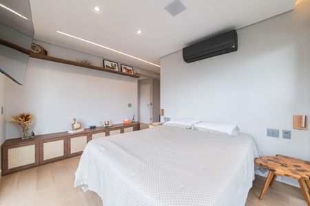 Apartamento à venda com 197m², 3 quartos e 3 vagasSuíte 1