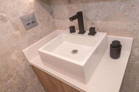 Apartamento à venda com 197m², 3 quartos e 3 vagasBanheiro da Suíte 2