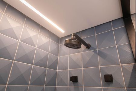 Apartamento à venda com 197m², 3 quartos e 3 vagasBanheiro da Suíte 2