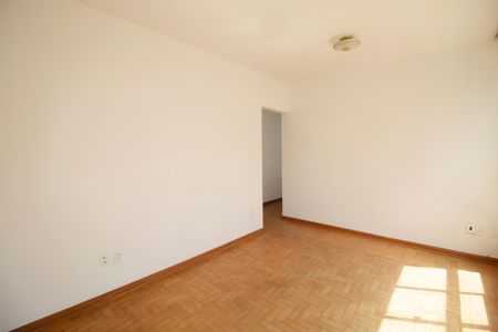 Apartamento à venda com 69m², 2 quartos e sem vagaSala