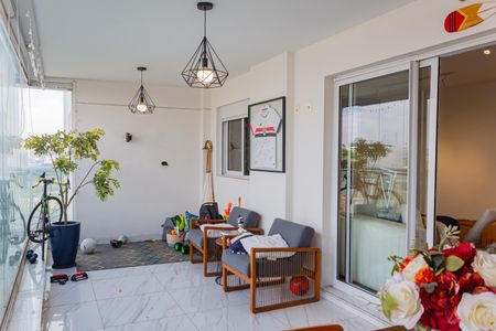 Apartamento à venda com 159m², 4 quartos e 2 vagasVaranda gourmet