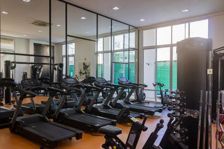 Apartamento à venda com 159m², 4 quartos e 2 vagasÁrea comum - Academia