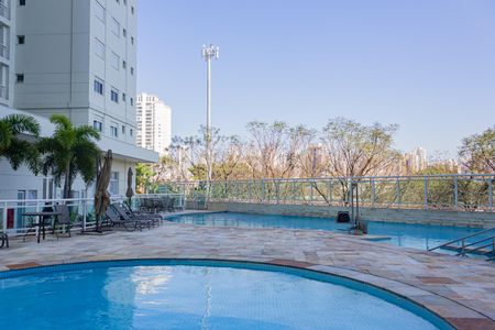 Apartamento à venda com 159m², 4 quartos e 2 vagasÁrea comum - Piscina