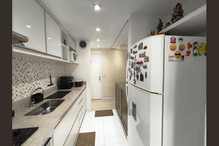 Apartamento à venda com 87m², 2 quartos e 2 vagasCozinha