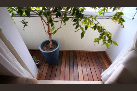 Sacada de apartamento à venda com 3 quartos, 63m² em Vila Divina Pastora, São Paulo