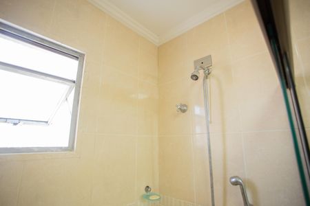 Apartamento à venda com 150m², 4 quartos e 2 vagas Apartamento à venda com 150m², 4 quartos e 2 vagasBanheiro