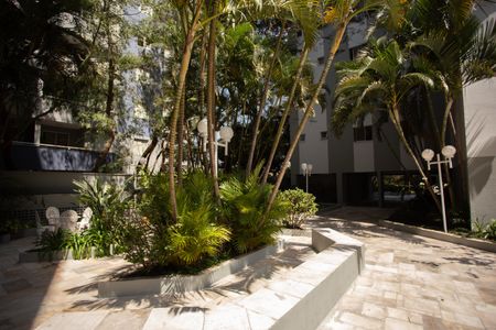 Apartamento à venda com 150m², 4 quartos e 2 vagas Apartamento à venda com 150m², 4 quartos e 2 vagasÁrea comum