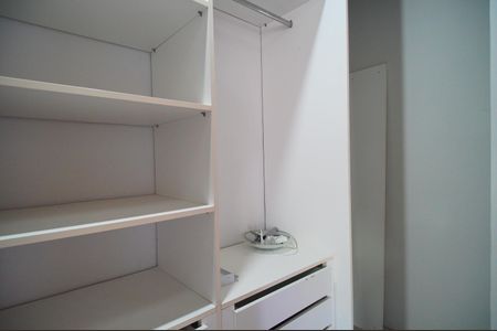 Casa para alugar com 200m², 4 quartos e 1 vagaCloset da suíte